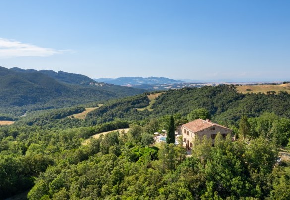 La bellissima Villa immersa nel verde  - Terripi