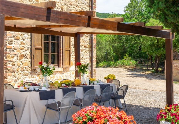 Veranda per colazioni all'aperto - Terripi
