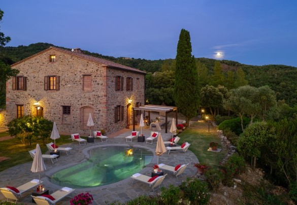 La romantica Villa di notte  - Terripi