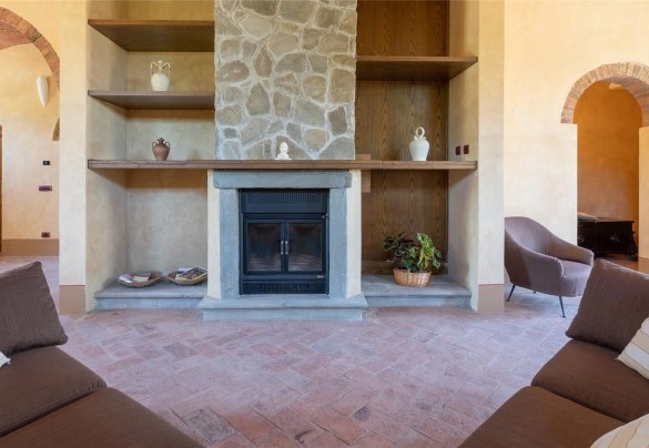 The large living area with fireplace - Terripi