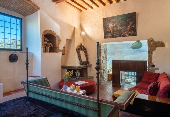Double bedroom on the first floor - Torre al Poggio