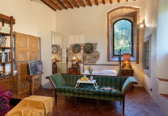 Double bedroom on the first floor - Torre al Poggio