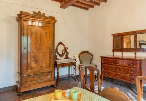 Double bedroom, with bed 1,40m wide, on the first floor - Torre di Paciano 