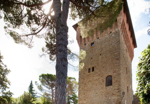 Located strategically along the historic route that connected Perugia to Chiusi - Torre di Paciano 