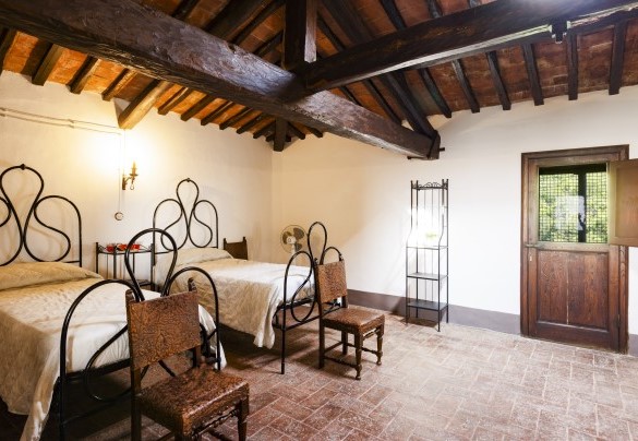 The room in the tower with 2 single beds (joinable) - Torre di Paciano