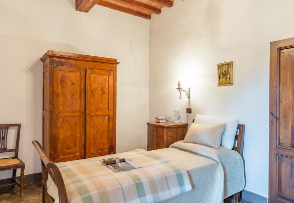 Single bedroom on the first floor - Torre di Paciano 