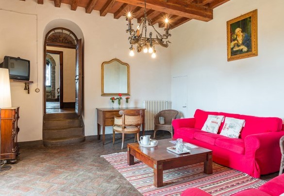  Living room on the first floor- Torre di Paciano 