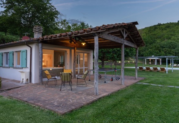 The pool area at sunset - Torre Ginestre