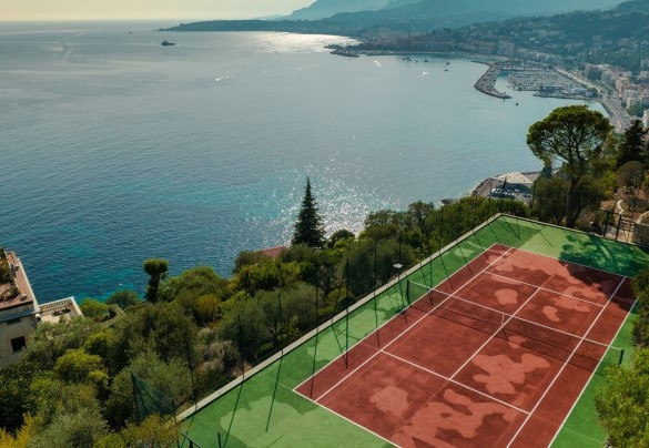 Not to mention the tennis court... - Torre Grimaldi