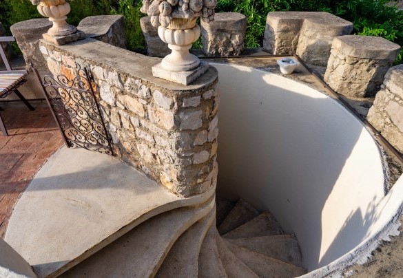 Going up a spiral staircase you reach the main terrace where there is the entrance door - Torre Grimaldi