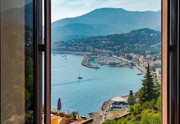Breathtaking scenery from every window - Torre Grimaldi