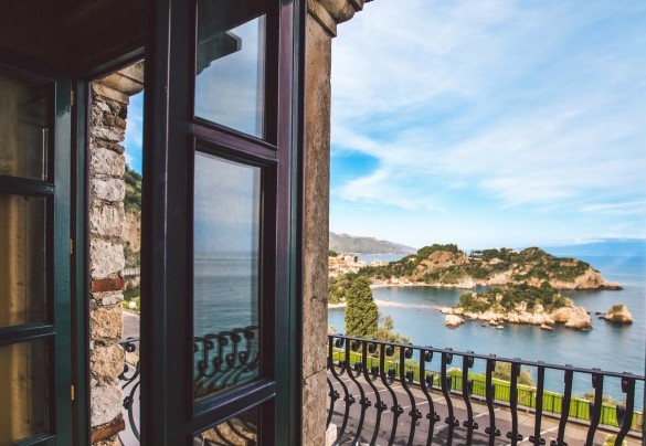La terrazza si affaccia sul mare - Torre Pirandello
