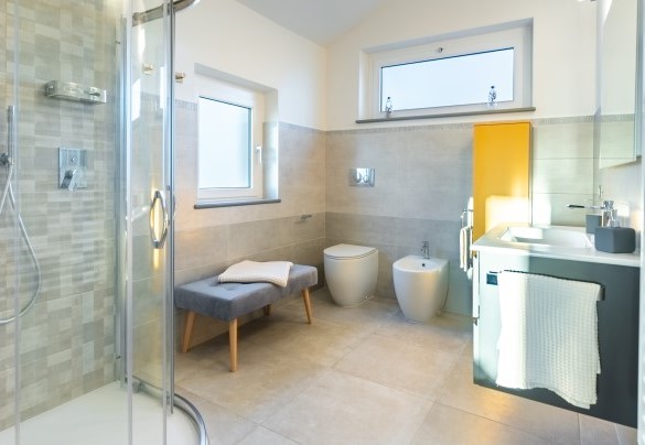 Bagno grande con doccia - Tramonto Albese