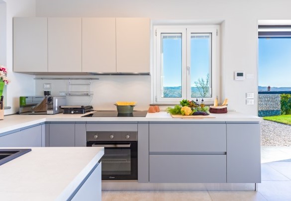 La bella, moderna e funzionale cucina