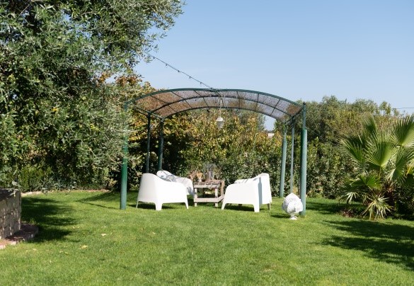 Trulli Littoria's small gazebo is positioned in a private place – Trulli Littoria