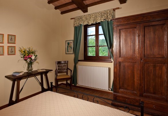 Double bedroom on the first floor - Val di Marco  
