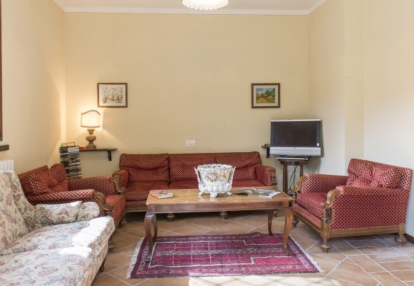 Living room on the ground floor - Val di Marco
