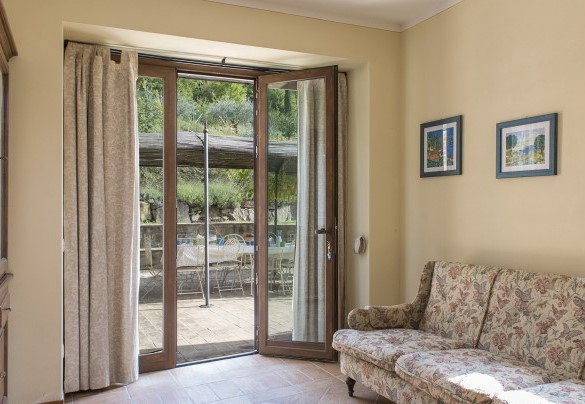  Direct exit via French windows - Val di Marco