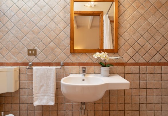 Bagno en suite con doccia n.5 in annesso 1 - Valleverde