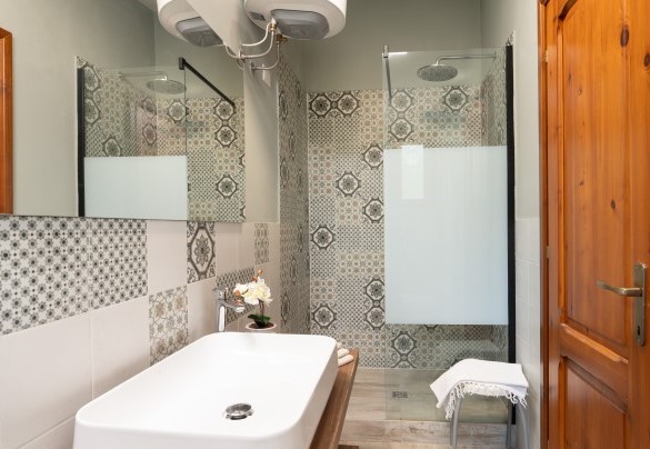 Bagno en suite con doccia n.8 in annesso 2 - Valleverde