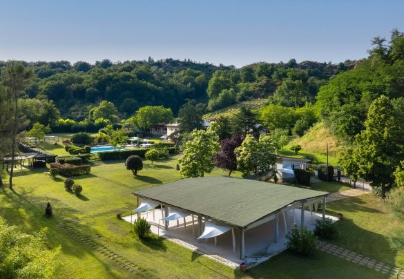Il parco di circa un ettaro interamente recintato - Valleverde