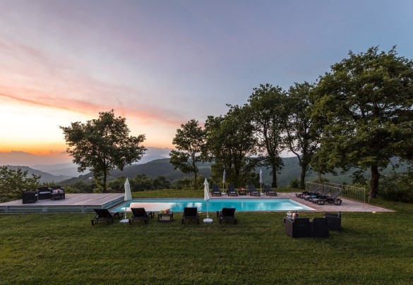 The swimming pool and the sunset over the valley - Villa A Casa di Giovanni