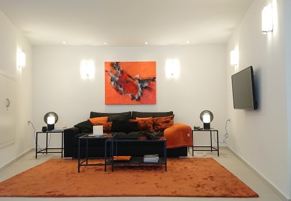 Soggiorno con Tv al piano terra - Villa Abetaia
