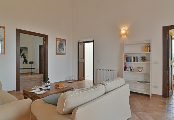 Il salotto al piano superiore - Villa Afrodite 