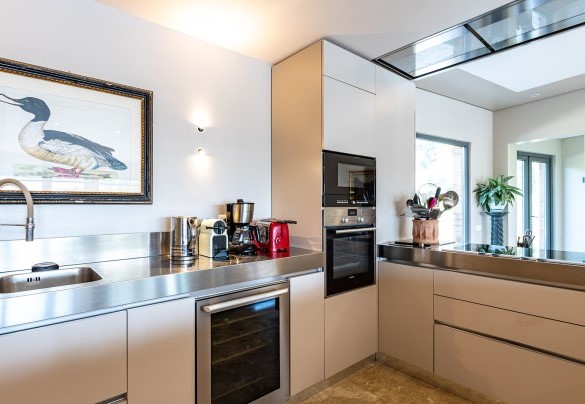 La moderna cucina completamente attrezzata - Villa Airone