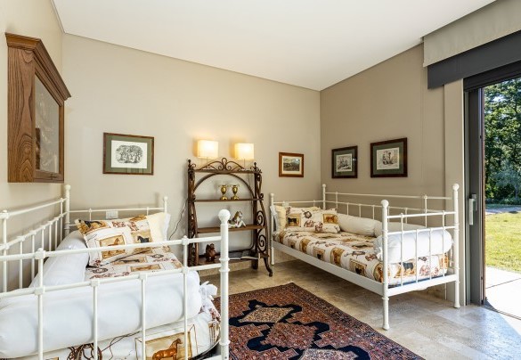 La camera doppia arredata con cura - Villa Airone