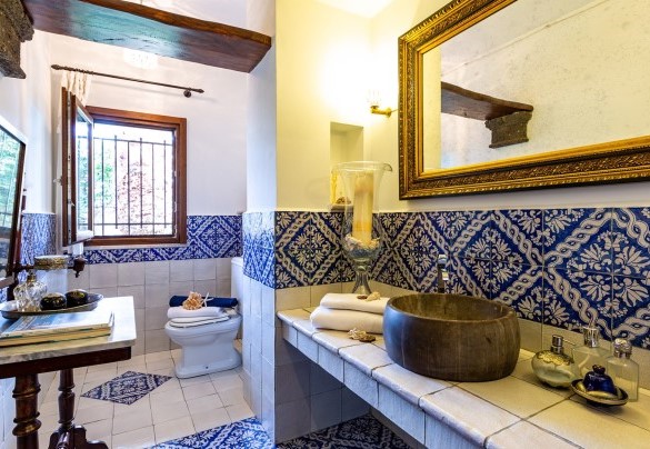 Il grazioso bagno al piano terra  - Villa Alba