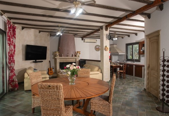 The open-space living area on the ground floor - Villa Alessia