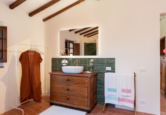 En suite bathroom with shower n.5 - Villa Allodola