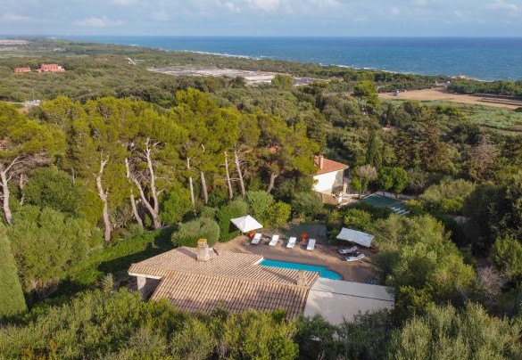 The Ansedonia area surrounded by Mediterranean scrub - Villa Althaea