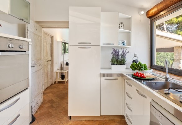 The kitchen overlooking the sea - Villa Althaea