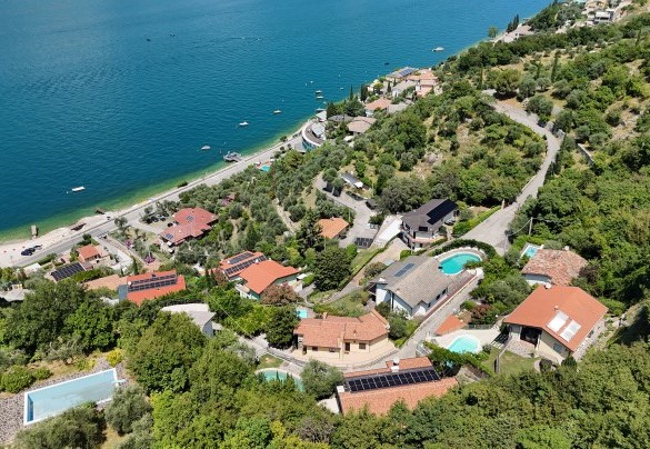 Vista aerea del paesaggio attorno alla proprietà - Villa Ama
