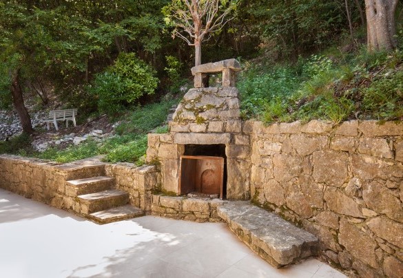 Piccolo angolo di giardino della proprietà - Villa Ama