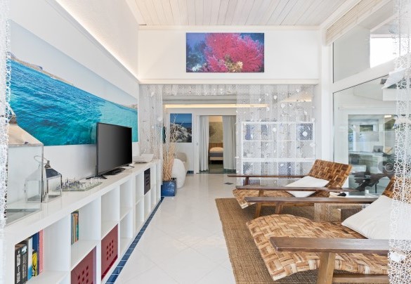 Bright living room  – Villa Ambra