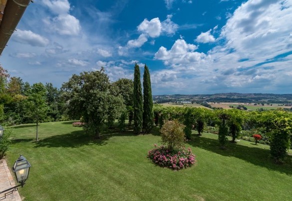 Splendido panorama sulle colline circostanti - Villa Ambrah 12+1 