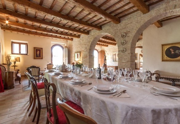 Elegante sala da pranzo collegata all'esterno - Villa Ambrah 12+1