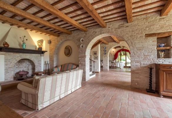 Accogliente salotto con camino - Villa Ambrah 12+1
