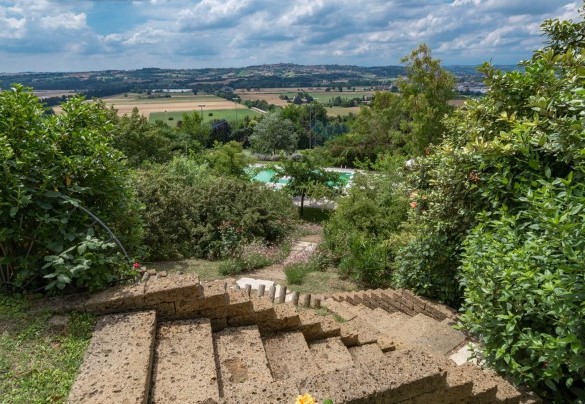Scala per accedere alla piscina -  Villa Ambrah 12+1 