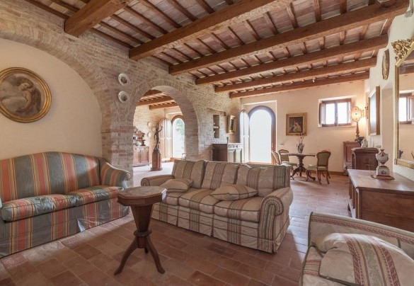 Accogliente salotto con camino - Villa Ambrah 12+1