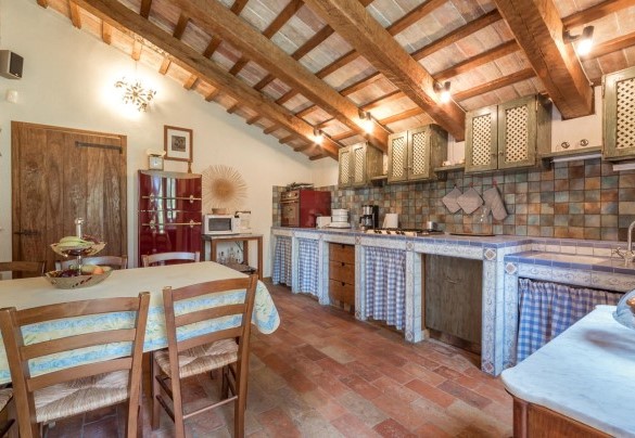 Ampia cucina ben attrezzata - Villa Ambrah 12+1 