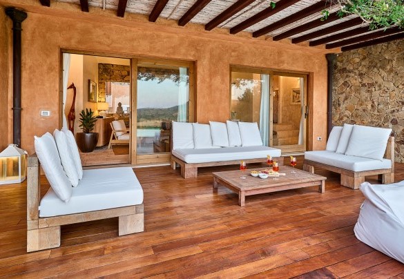 L’area lounge nel patio all’uscita del soggiorno - Villa Ananda