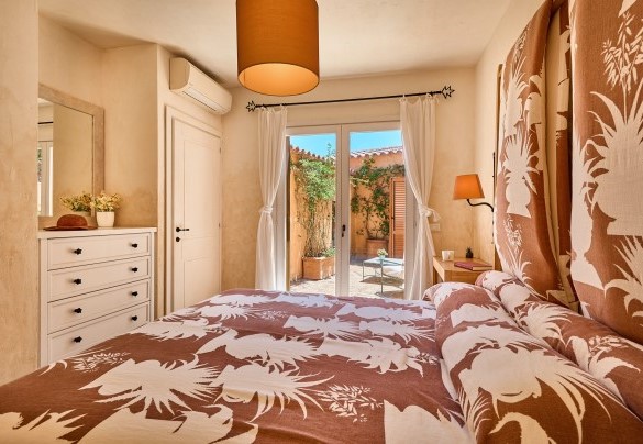 Tutti gli ambienti godono di accesso diretto alle aree relax esterne - Villa Ananda