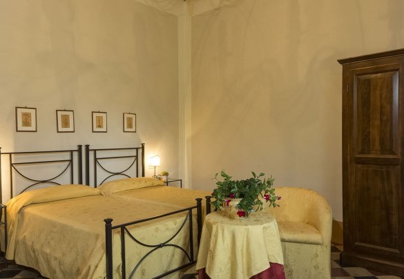 Camera doppia con letti unibili n. 3 con bagno en suite con doccia al piano terra- Villa Angelini