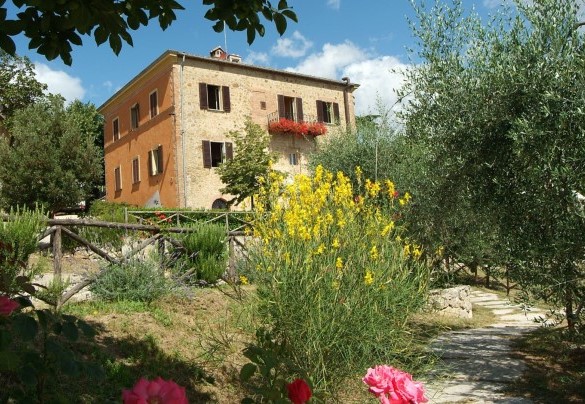 Il retro della villa che affaccia sul giardino privato- Villa Angelini