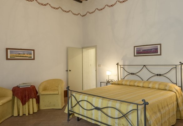 Camera matrimoniale n 4 con bagno en suite con vasca al primo piano- Villa Angelini