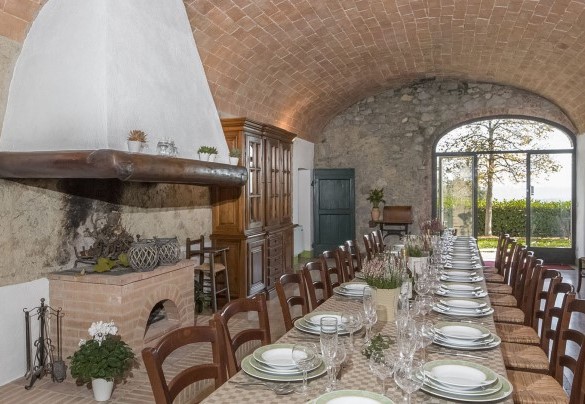 La spaziosa sala da pranzo- Villa Angelini